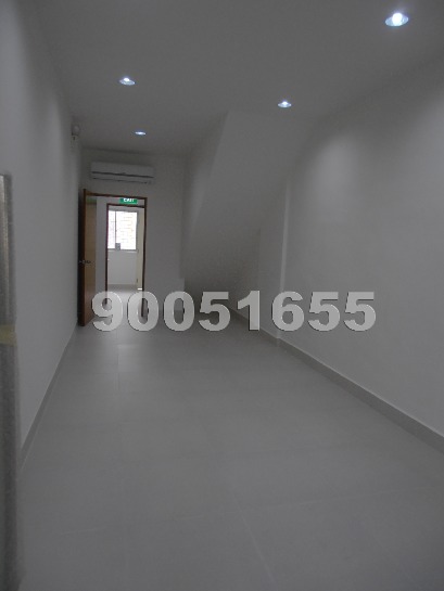  (D20), HDB Shop House #690032